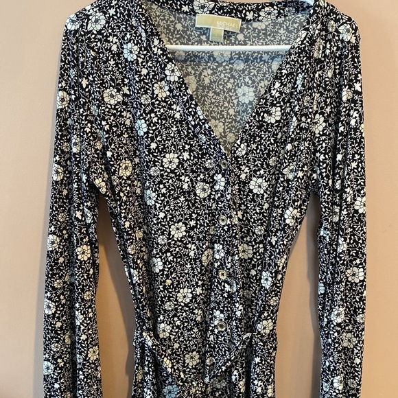 Micheal kors black and white floral maxi dress with gold buttons - Picture 2 of 5